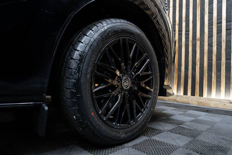  Ford Transit Custom 320 Limited L2 2.5L Auto Plug-in Hybrid Crew Cab HYBRID Automatic