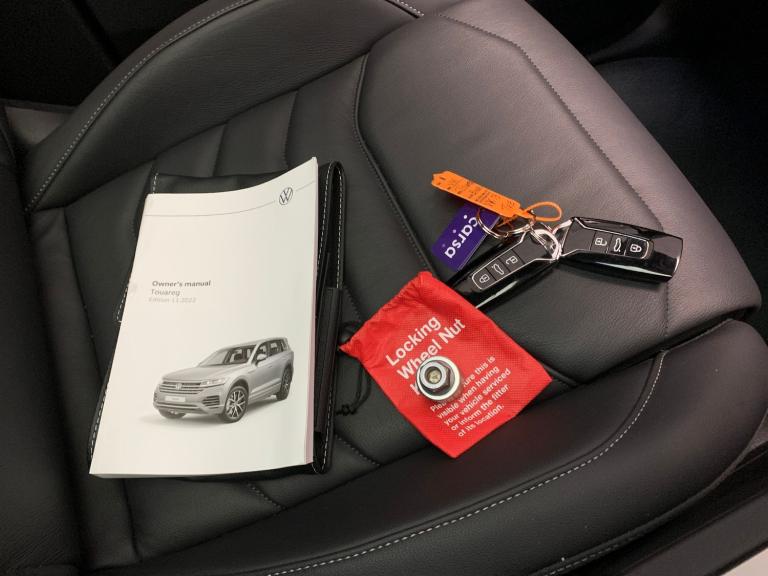 2023 Volkswagen Touareg 3.0 TDI V6 Black Edition SUV 5dr Diesel Tiptronic 4Motion Euro 6 (s/s) (2...