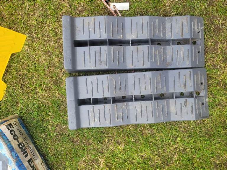 Levelling blocks 