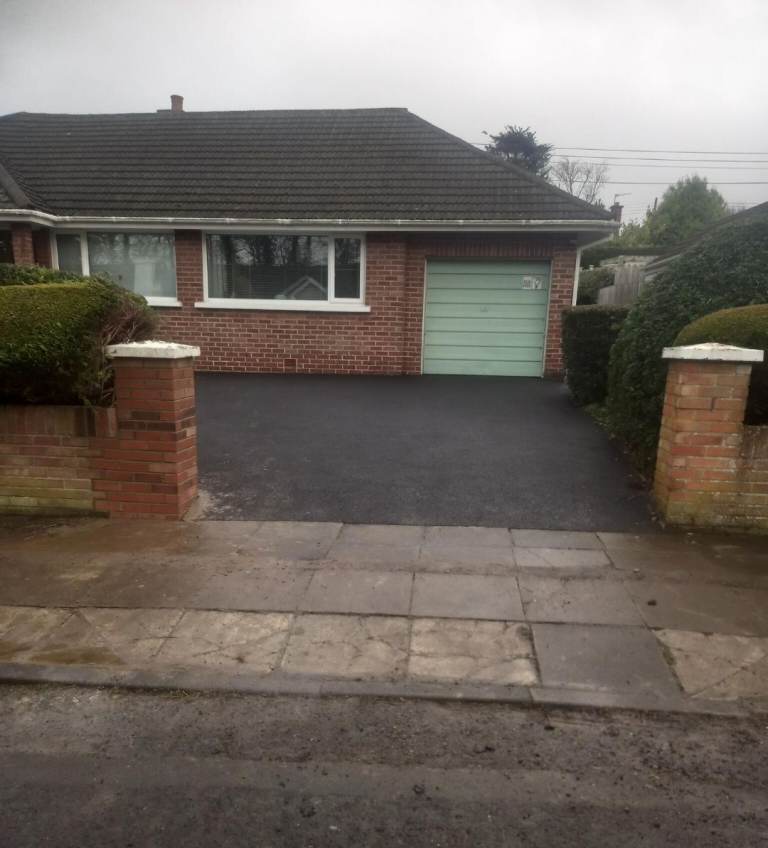 Driveways, Powerwash,patios,brickwalls,asphalt,installed,Gardening,landscaping 