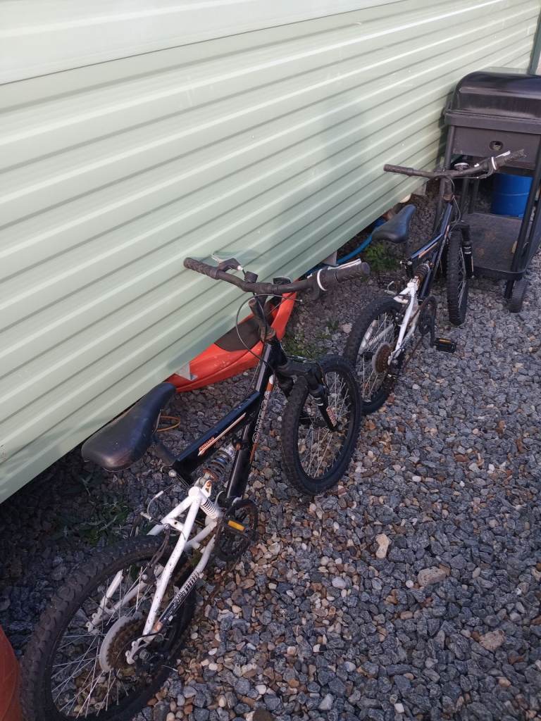 Omega piranha boys bikes age 6-10 years old 