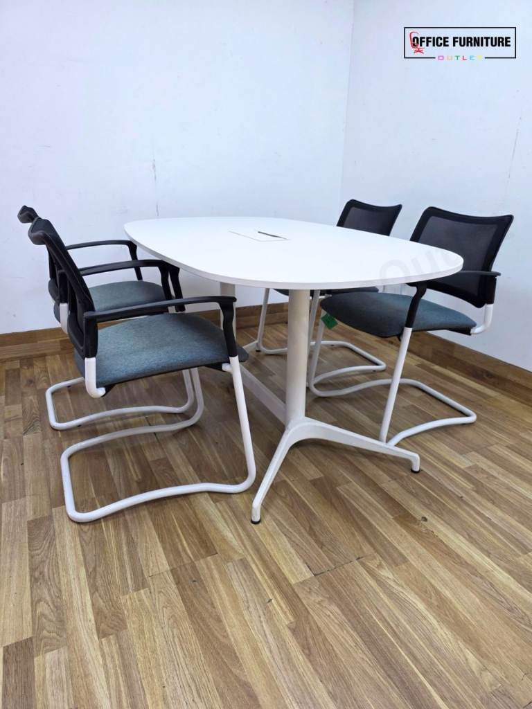 Oval Meeting Room Table with 4 Gresham SJX Chairs