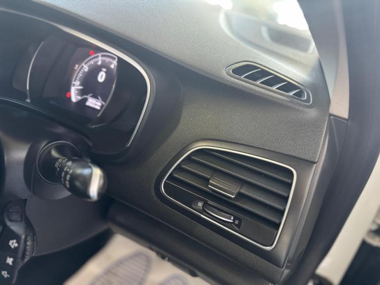 2018 Renault Megane 1.2 TCe Dynamique Nav Euro 6 (s/s) 5dr HATCHBACK Petrol Manual