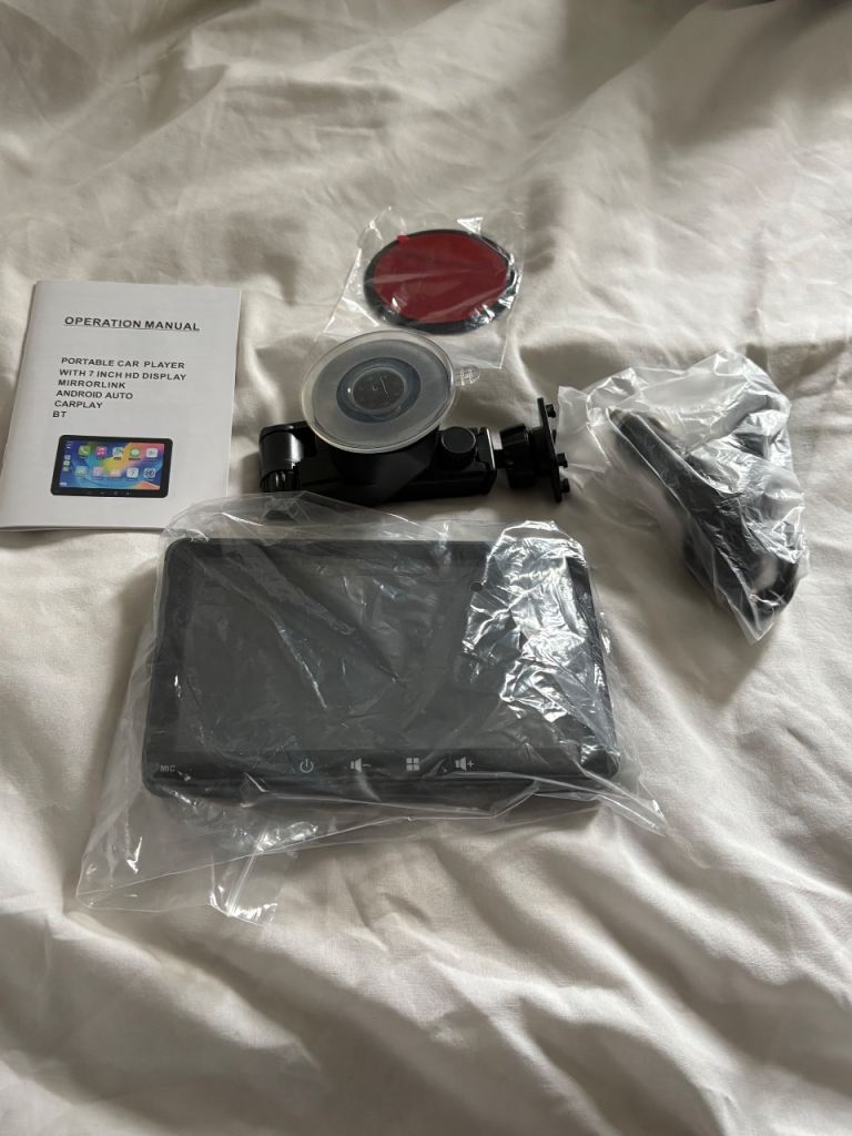 Portable car play screen