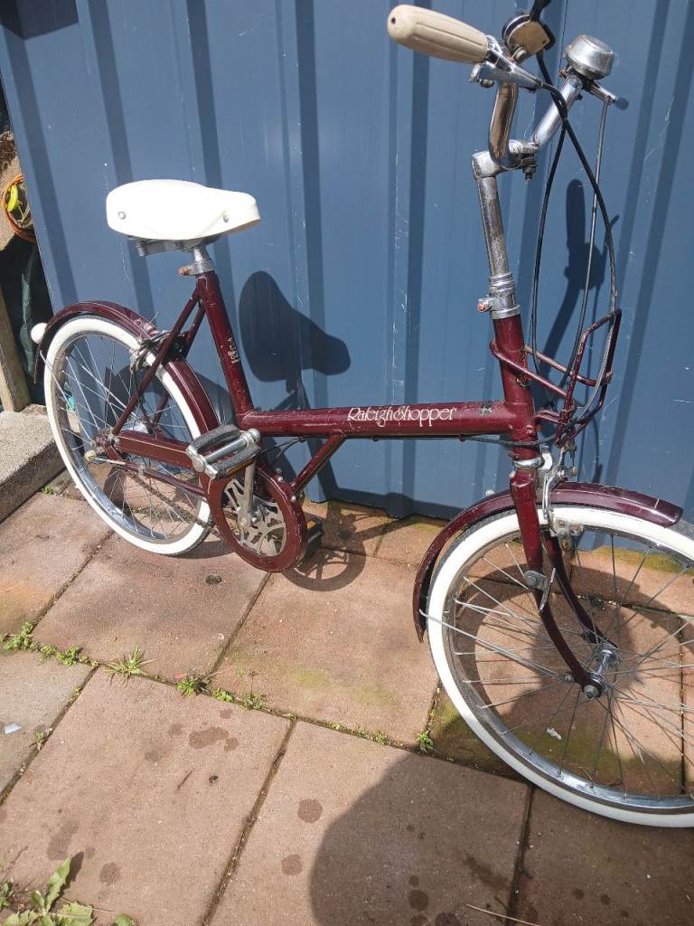Raleigh shopper, vintage ladies bicycle 
