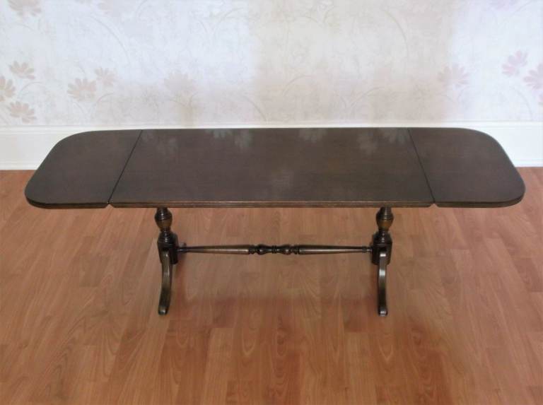 Vintage Mahogany Drop Leaf Mahogany Coffee Table with Bi-Pod Legs & Turned Stretcher.   £50.00 ONO.