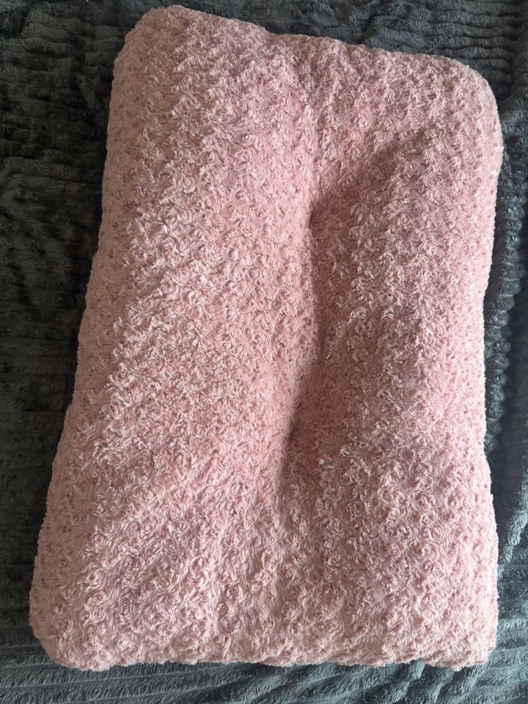Pets at home pink fluffy dog bed 