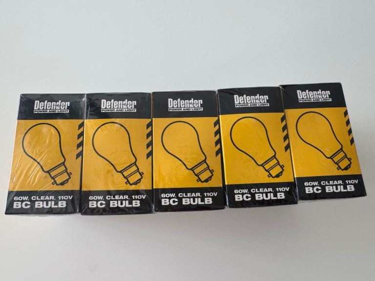10 DEFENDER LIGHT BULBS 
