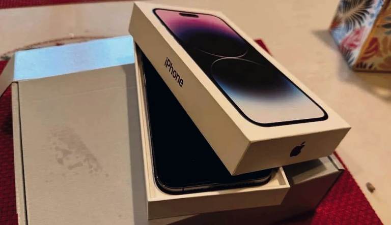iPhone 14 Pro Max 256 (purple)