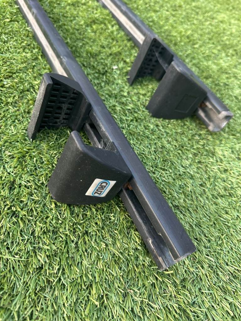 Cruz square roof bars