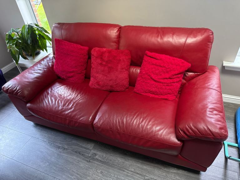  1 x Red sofas - 3 seaters