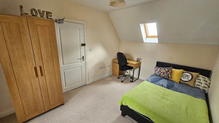 £100 off first months Rent - This week only