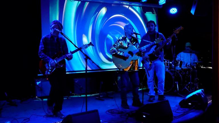 Bass player wanted no fees no time wasters London