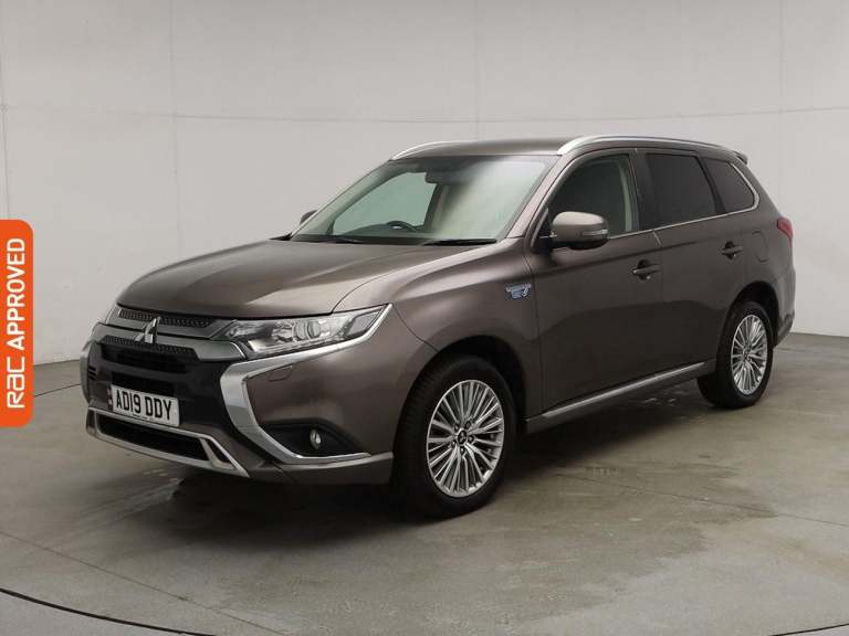 2019 Mitsubishi Outlander 2.4h TwinMotor 13.8kWh Juro SUV 5dr Petrol Plug-in Hybrid CVT 4WD Euro ...