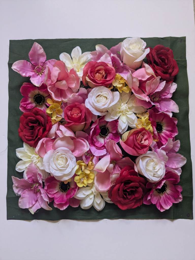 Artificial silk flower panel 40 x 40 cm 