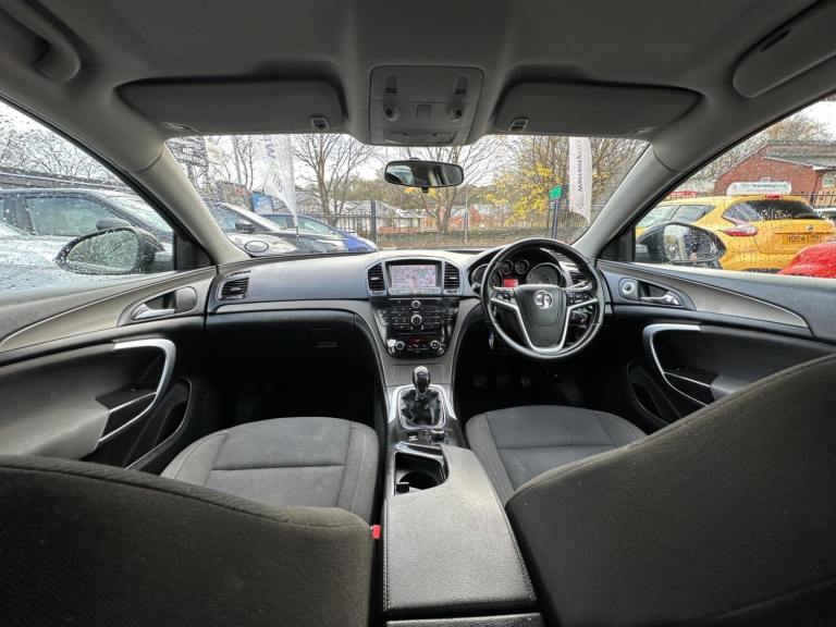 2010 Vauxhall Insignia 2.0 CDTi ecoFLEX Exclusiv Nav Sports Tourer Euro 5 5dr ESTATE Diesel Manual