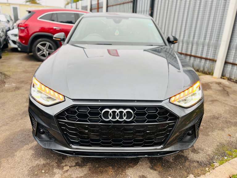 BREAKING AUDI A4 NIGHT EDITION 2021 PETROL MHEV 2.0 AUTOMATIC