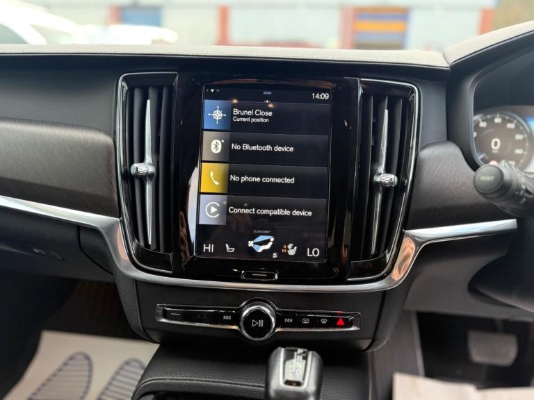 2018 Volvo V90 2.0 D4 Cross Country Pro 5dr AWD Geartronic ESTATE DIESEL Automatic