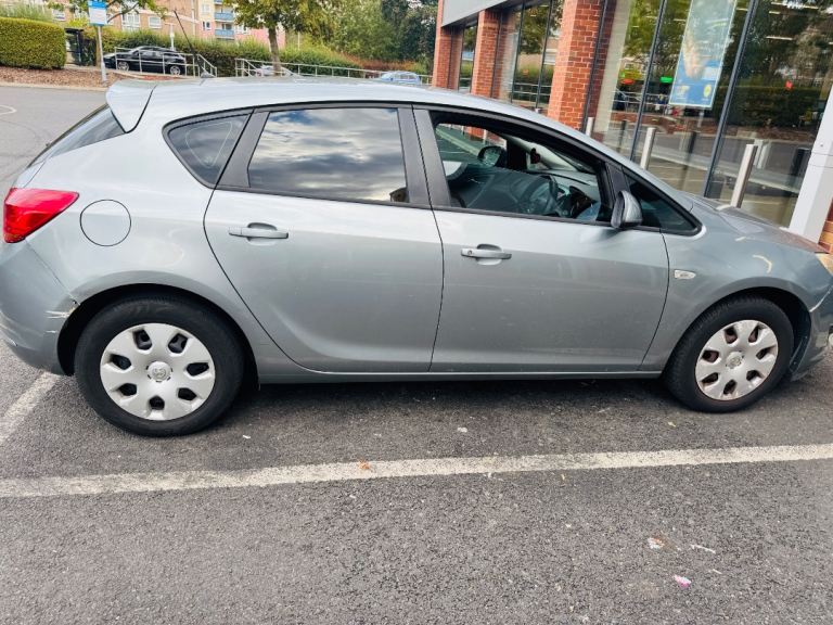 Vauxhall, ASTRA, Hatchback, 2012, Manual, 1398 (cc), 5 doors