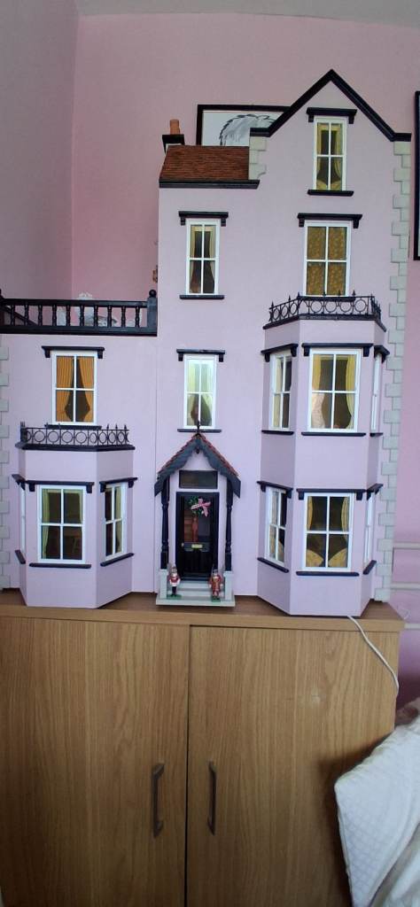 Substantial Dolls House