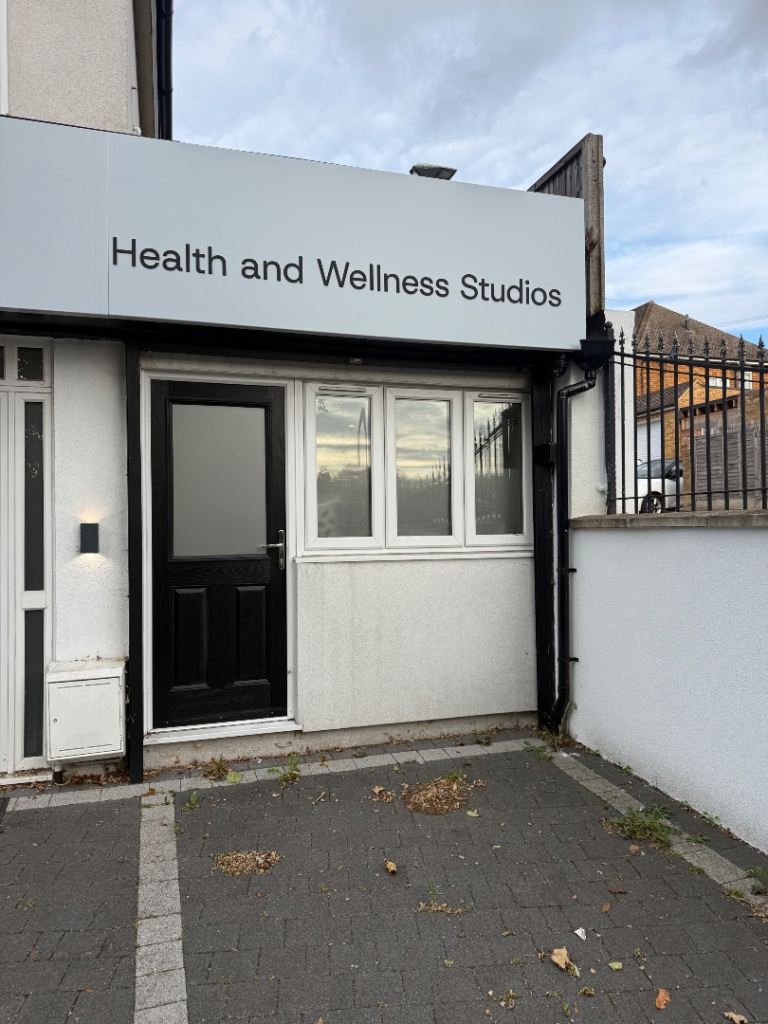 HEMEL HEMPSTEAD RETAIL SHOP OFFICE SERVICE UNIT TO RENT AVAILABLE