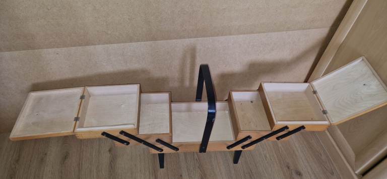 Large Vintage Arts & Crafts Wooden Standing Concertina Sewing Box a2