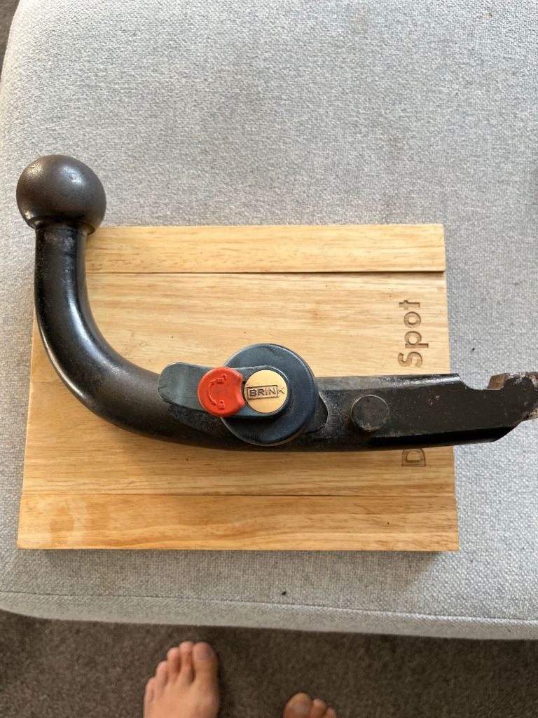 Brink detachment tow bar