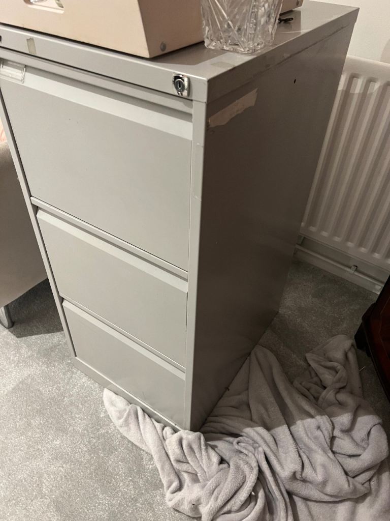 Bisley Office Filing Cabinet – 3 Drawer – Grey