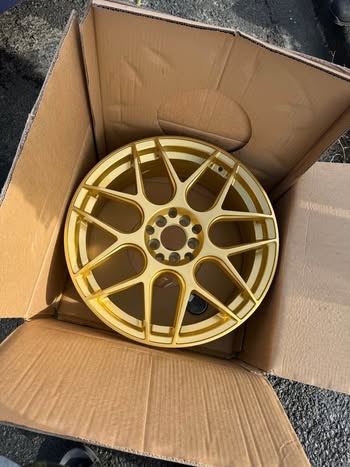 Gold Japan racing rims