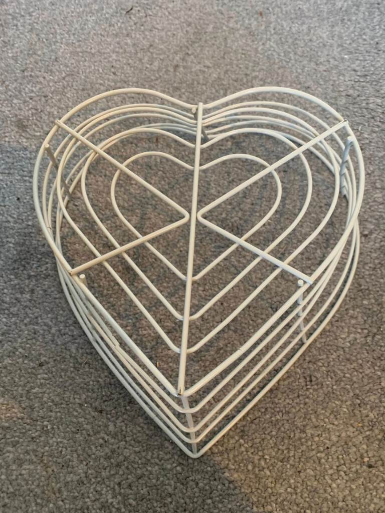 Outdoor Metal Planter Heart Shaped White