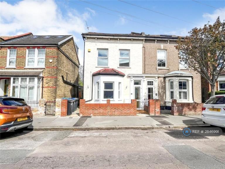 4 bedroom house in Stroud Road, London, SE25 (4 bed) (#2846991)