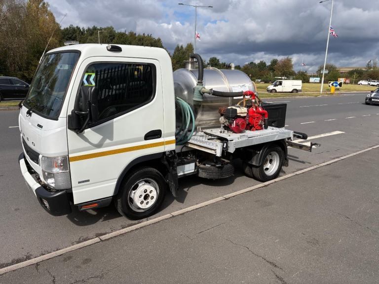 MITSUBISHI CANTER 3C13 MANUAL 3.5T TOILET EMPTIER /TANKER £23950+ VAT