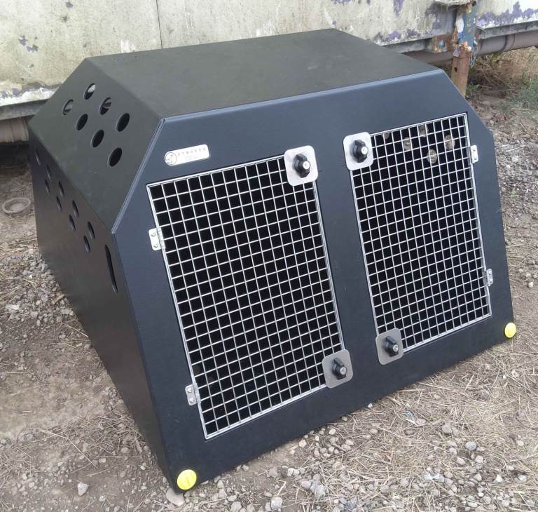 DT Boxes DT2 & DT4 (Single) Transport dog box " Lockable / Lightweight " 