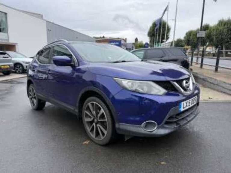 Nissan Qashqai DIG-T Tekna SUV Petrol Manual
