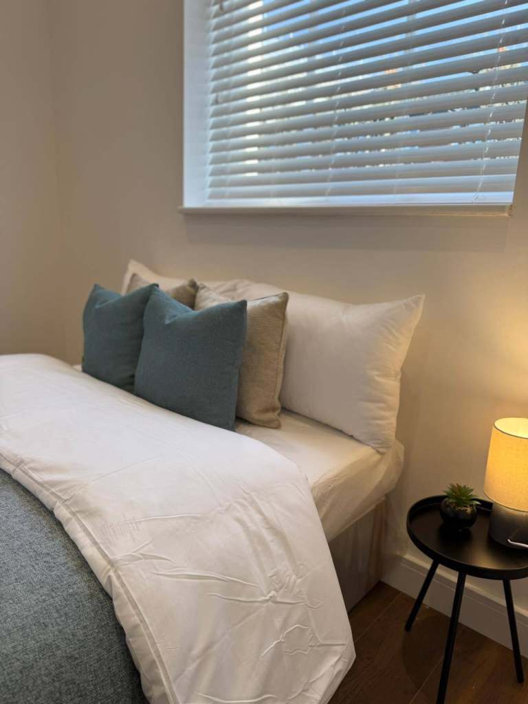 HMO Studio Flat – Queens Park Area - W10 4LG – DSS Welcome (35+)