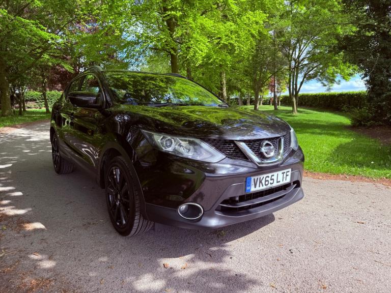 2015 Nissan Qashqai 1.5 dCi Tekna 5dr HATCHBACK Diesel Manual