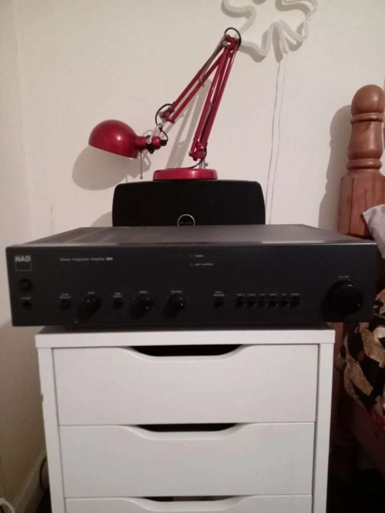 NAD 304 Stereo Integrated Amplifier - please read
