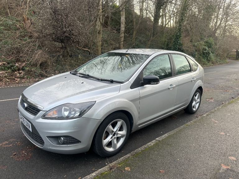 AUTOMATIC FORD FOCUS 1.6 ZETEC 2009/59 FULL MOT 