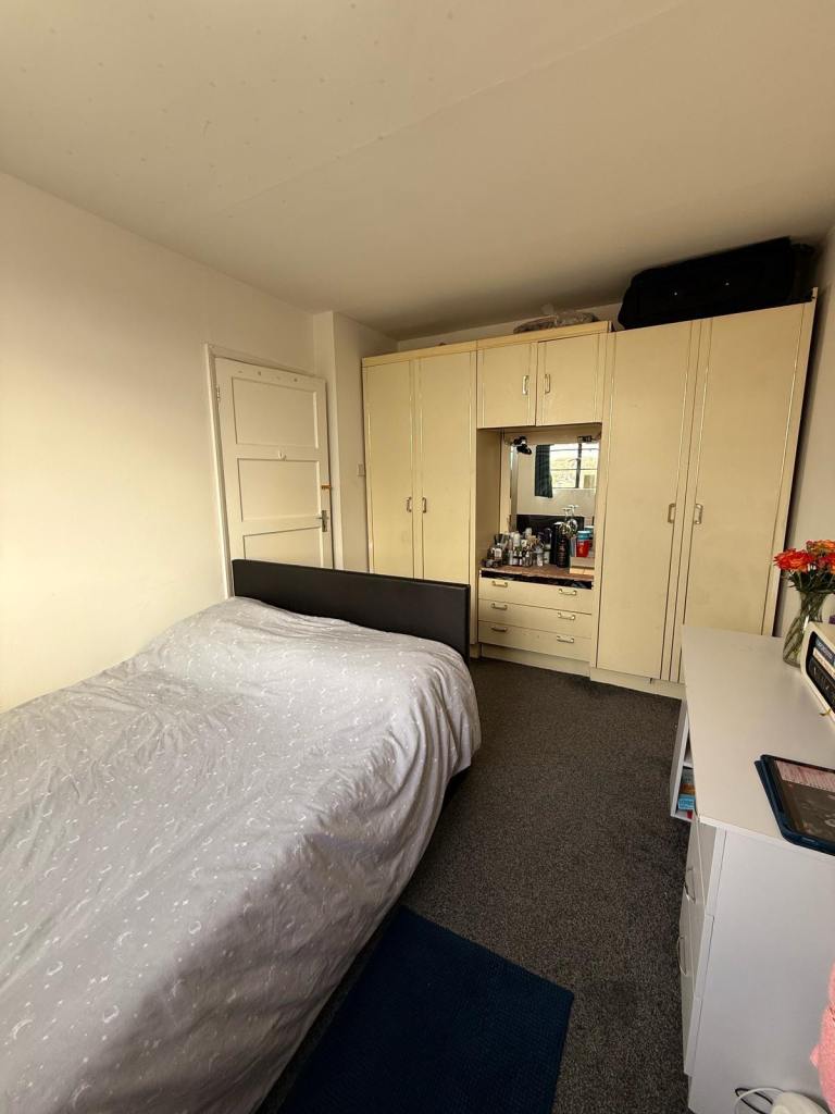 Spacious Double Room for rent 