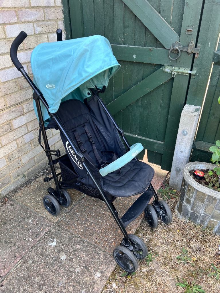 Graco TraveLite Compact Pushchair Stroller (Birth to 3 Years)