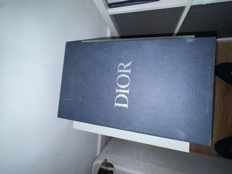 Dior b22 - size 7