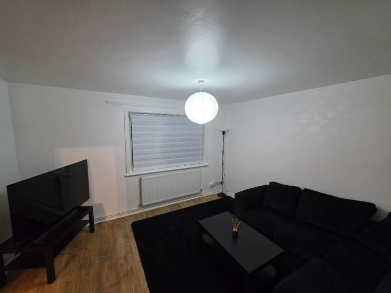 3 bed house to rent 