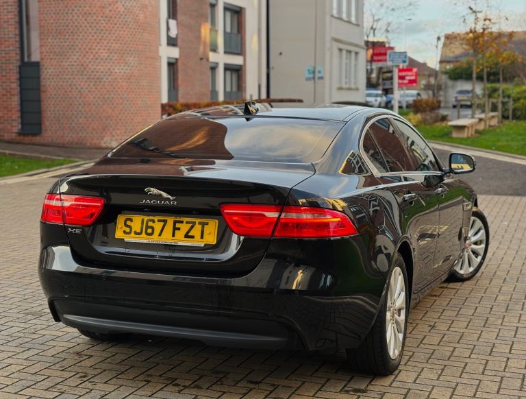Prestige Edition, Jaguar, XE, Saloon, 2017, Manual, 1999 (cc), 4 doors
