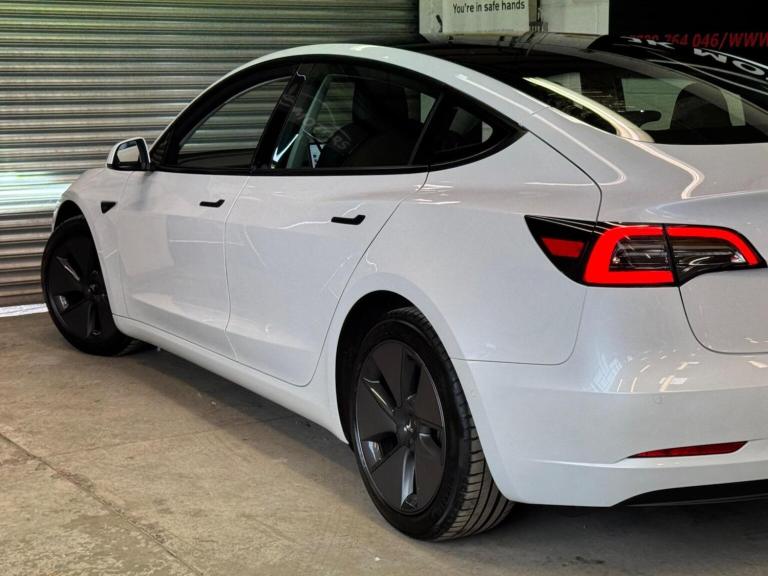 TESLA MODEL 3 (Dual Motor) Long Range Auto 4WDE 4dr 2021