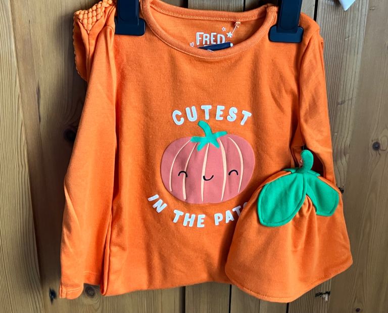 *NEW* Pumpkin Halloween Outfit -18-24 months