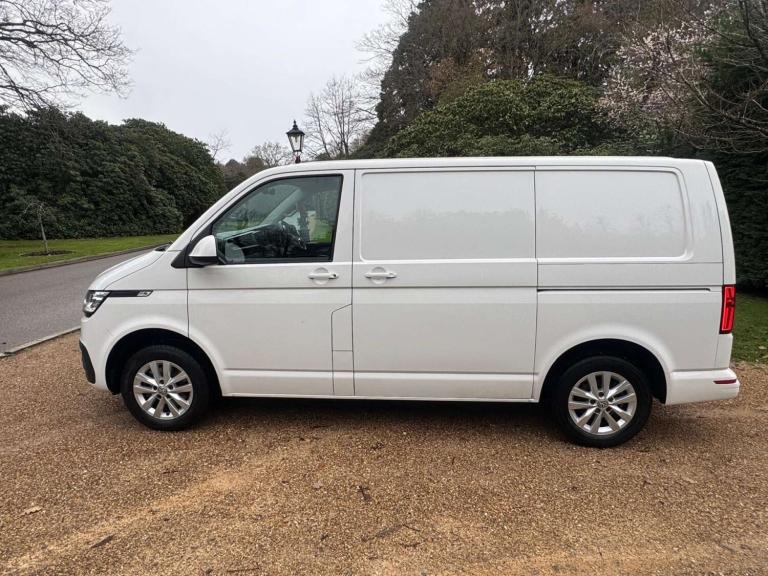 2024 Volkswagen Transporter 2.0 TDI 150 Highline Van DSG PANEL VAN DIESEL Automatic