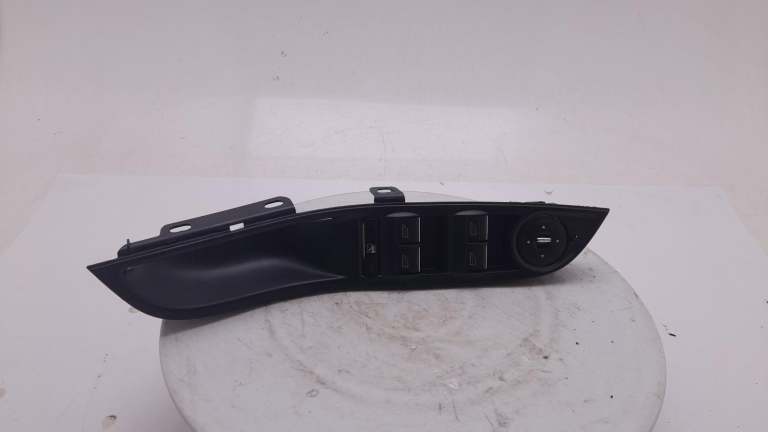 Ford Focus Electric Window Switch 2011-2018 5 Door Hatchback 2033142