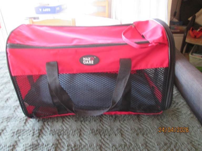 Carrier for small animal, folding