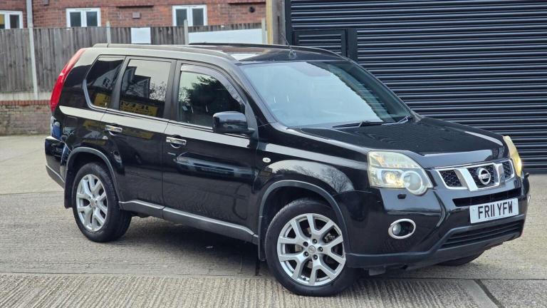 NISSAN X-TRAIL 2.0 dCi Tekna 4WD Euro 5 5dr 2011
