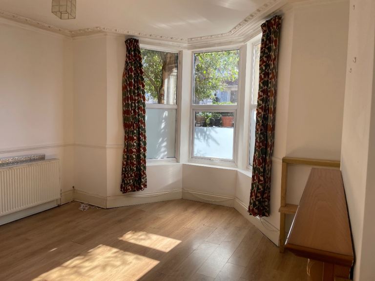 Large light room in fishponds available furnished or unfurnished. £700pm inc bills 